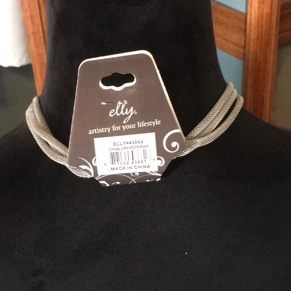 Necklace - Picture 2 of 7